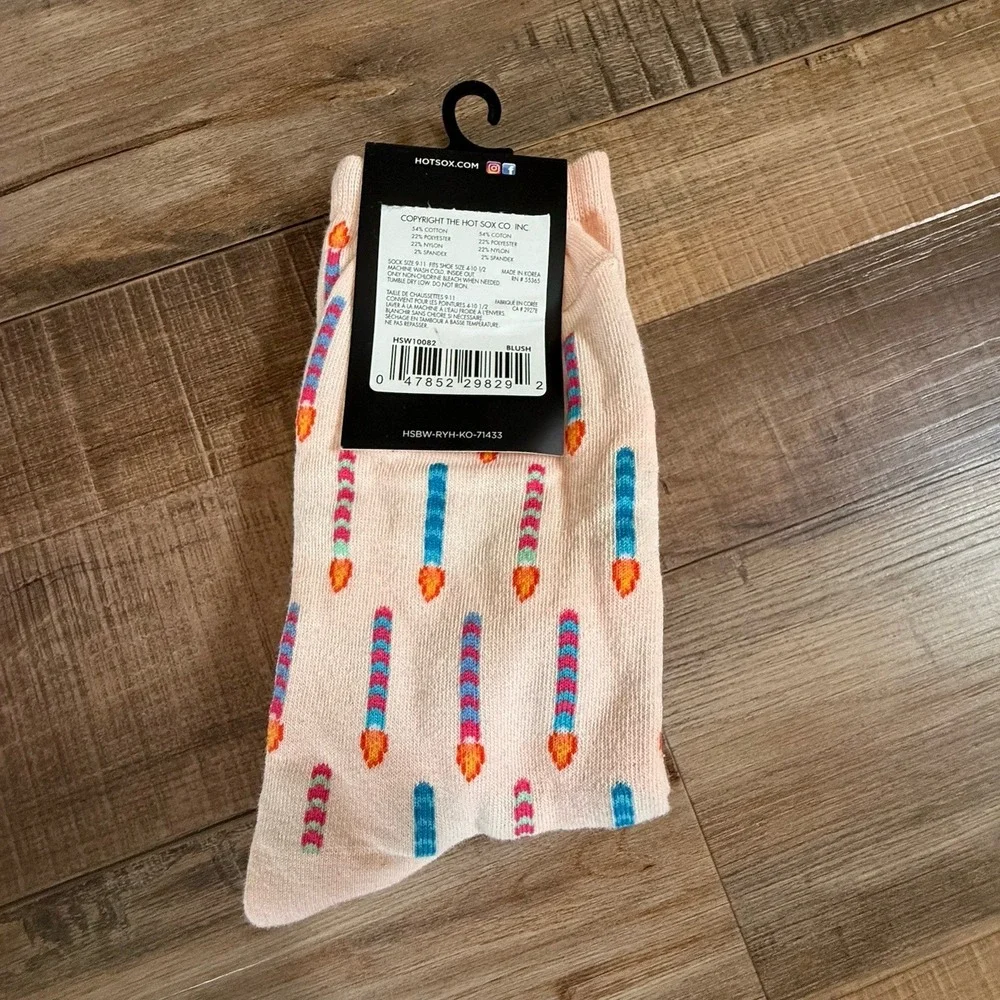 HOT SOX You Old Socks Pink  Size 9-11 NWT